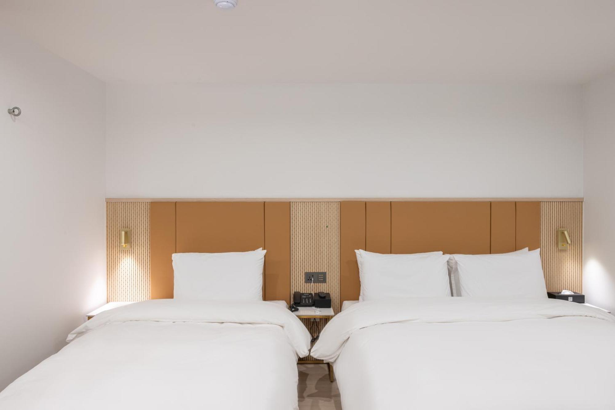 โรงแรม Bellus 2*